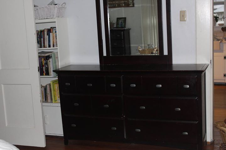 dresser 2