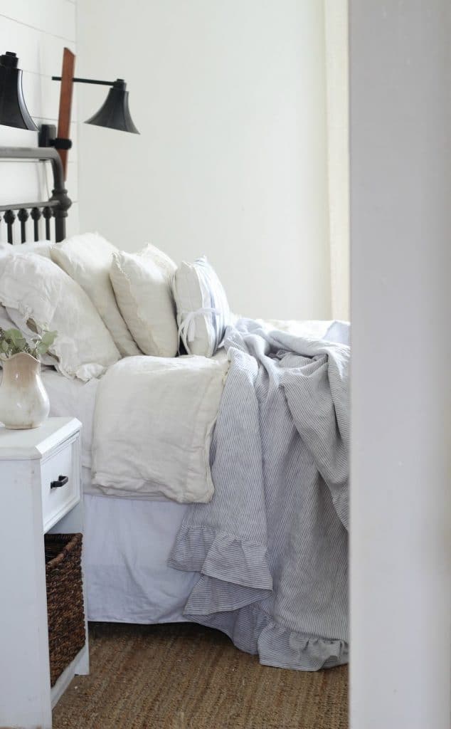 adding linen to farmhouse home adds charm