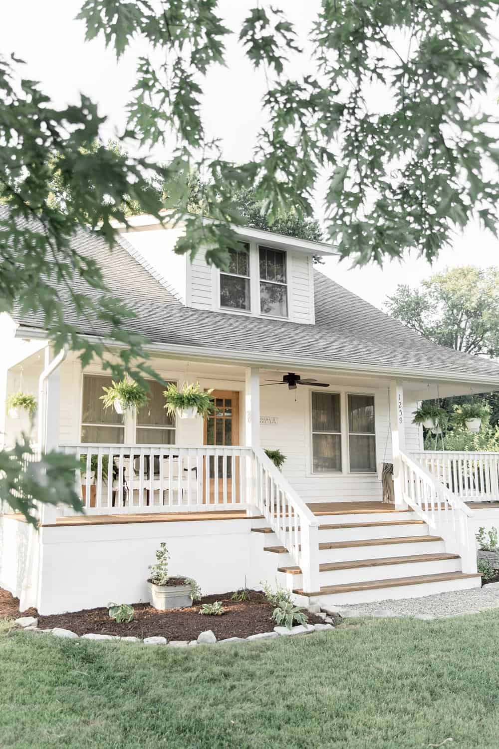 Farmhouse Entryway Makeover - Farmhouse on Boone