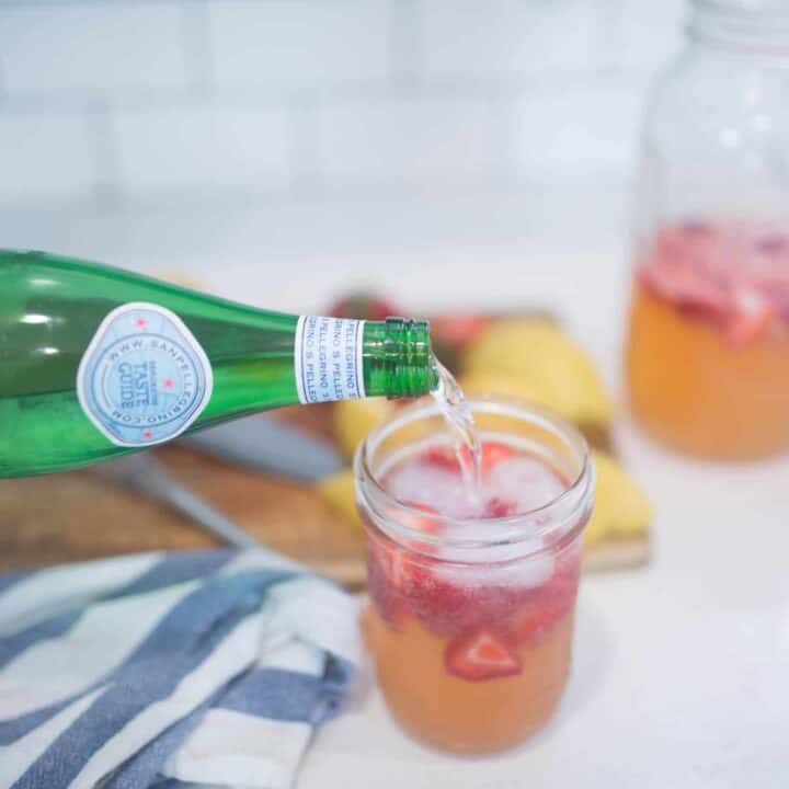 Healthy Sparkling Strawberry Lemonade