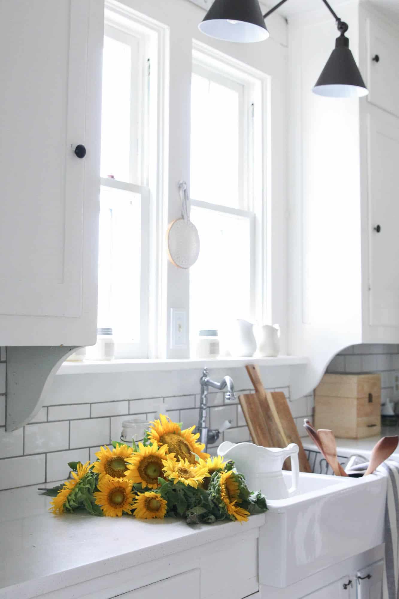 late summer white farmhouse kitchen