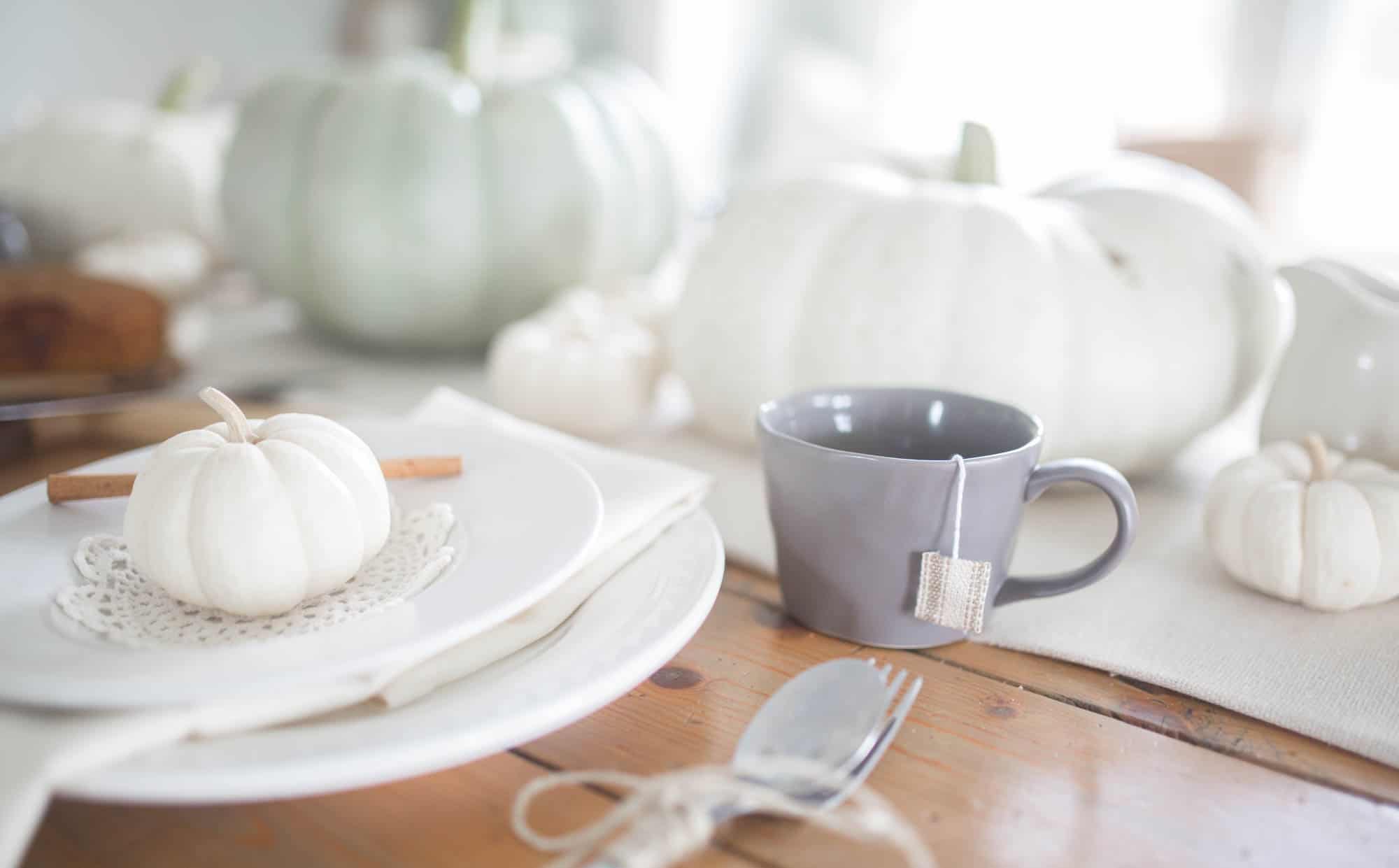 Farmhouse Fall Home Tour Cozy Fall Farmhouse Table Setting