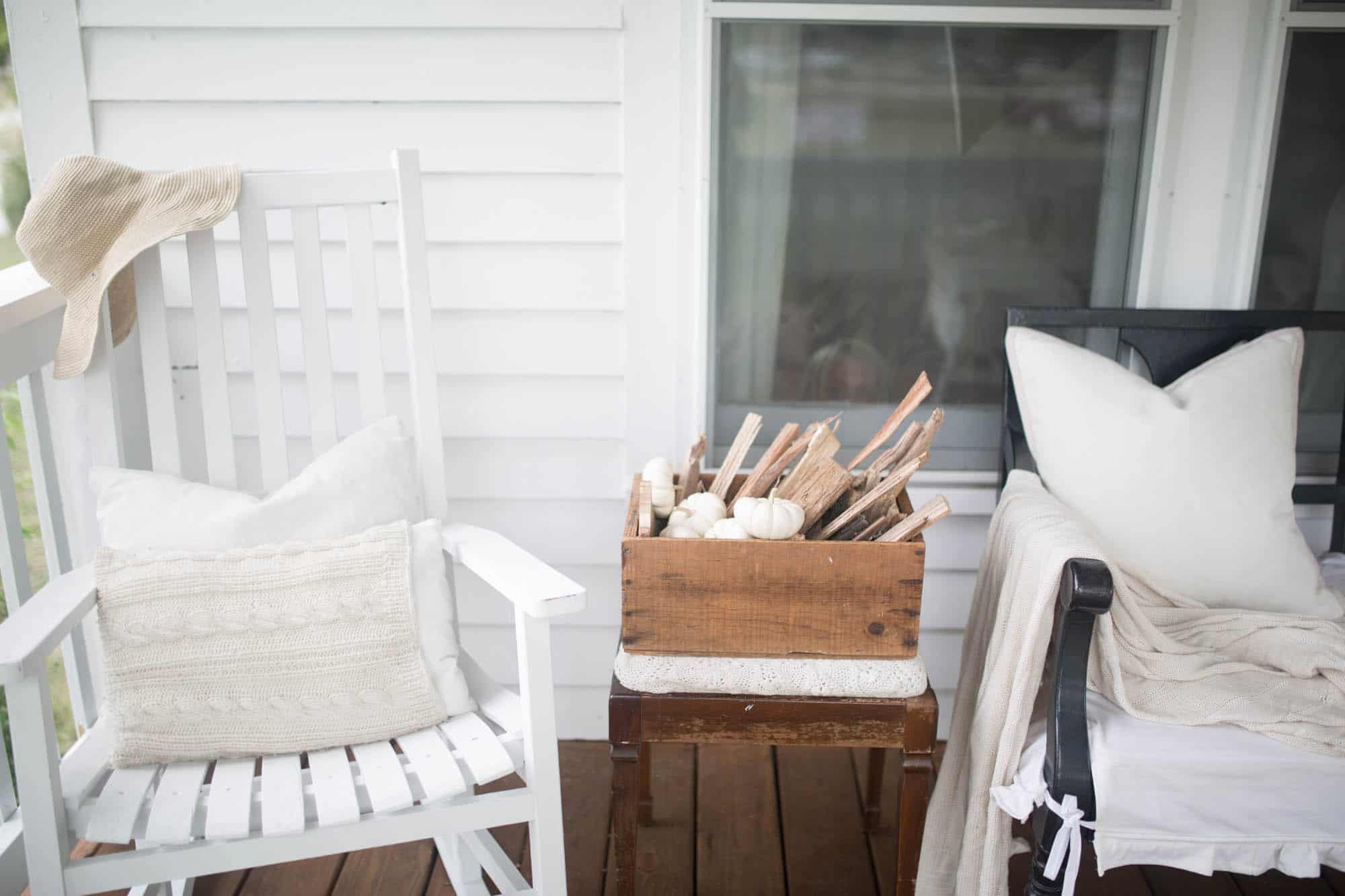 Simple Fall Farmhouse Front Porch 