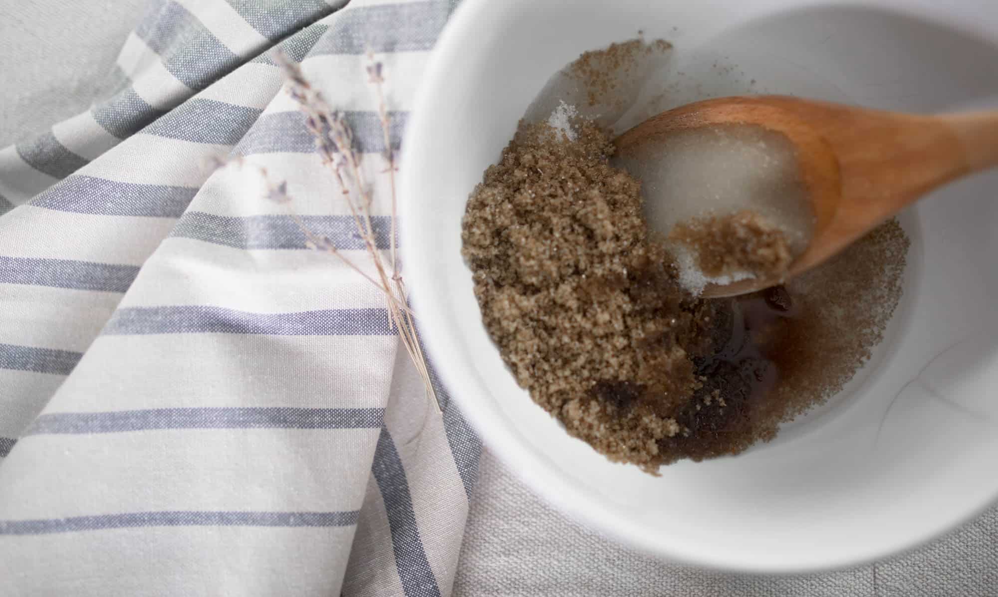How to Make Homemade Sugar Scrub with Healthy Natural Ingredients