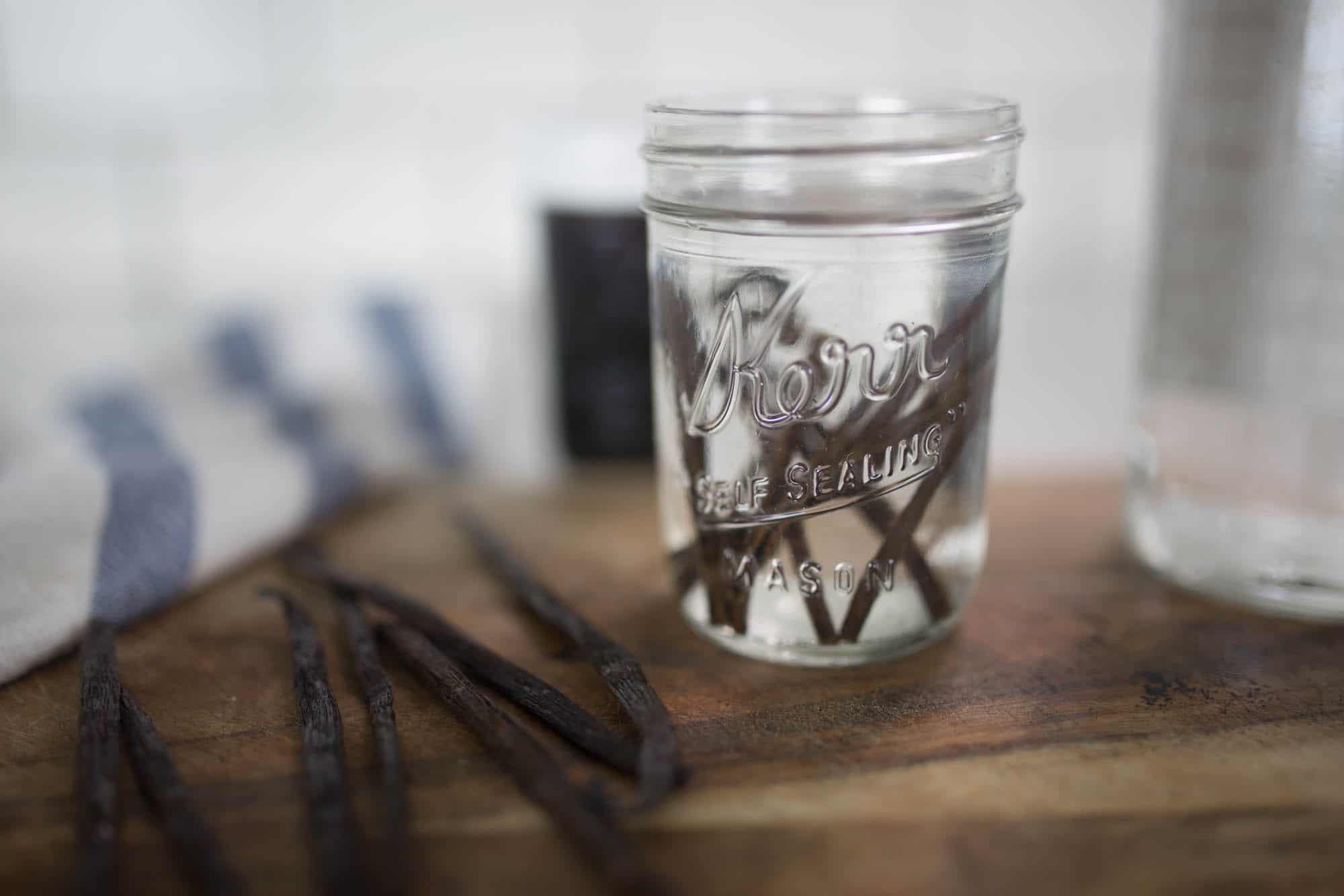 simple way to make homemade vanilla extract