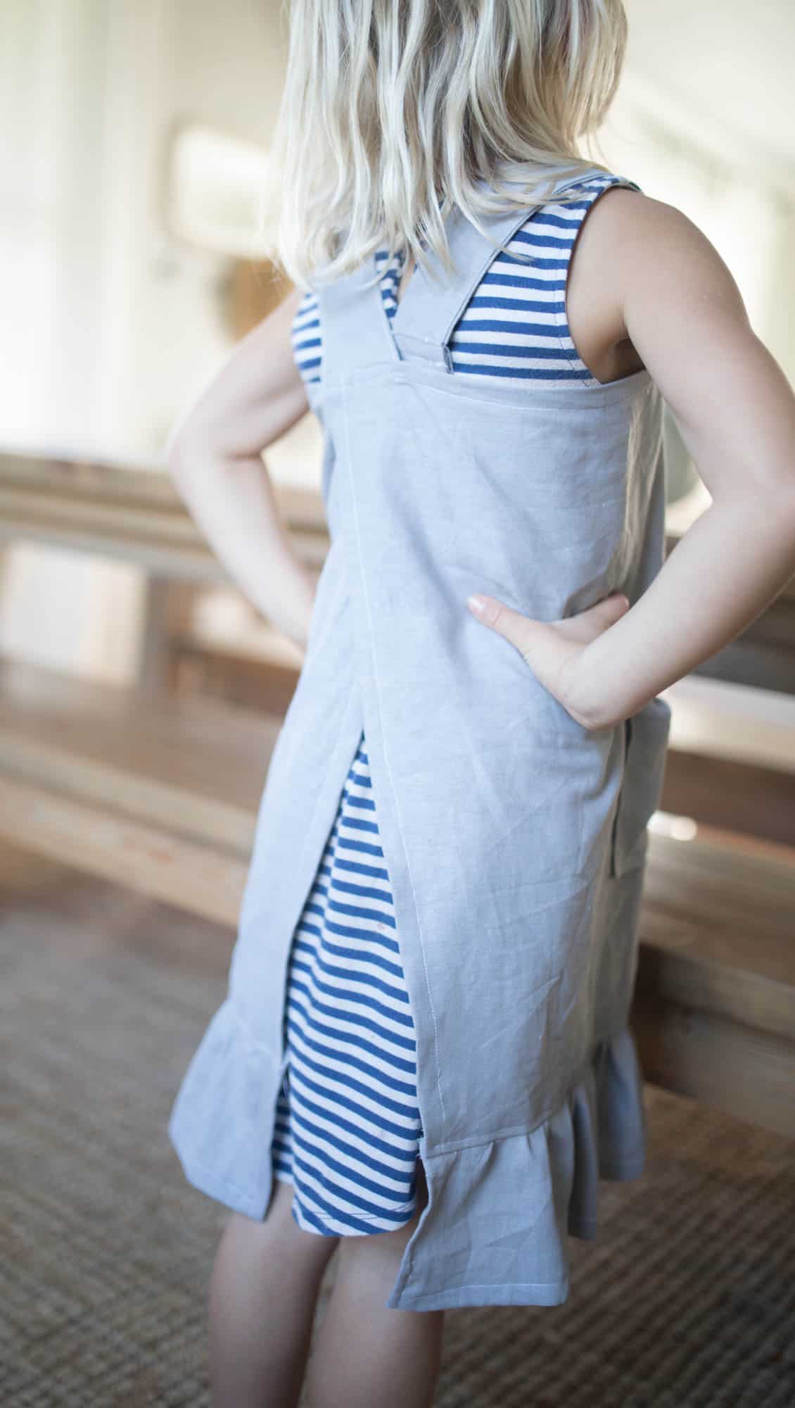 Learn How to Make a DIY Pinafore Apron for Girls With This Video Tutorial