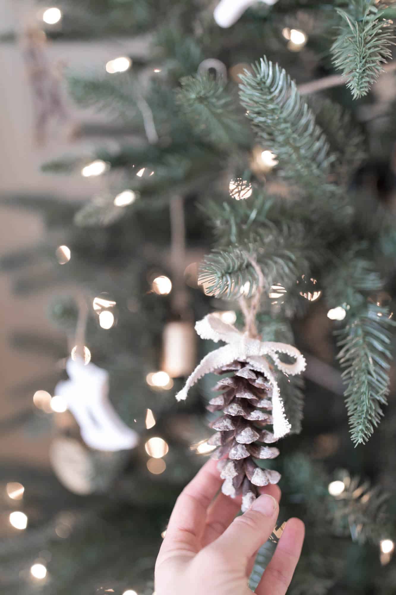 DIY Christmas Decorations- Pine Cone Ornaments