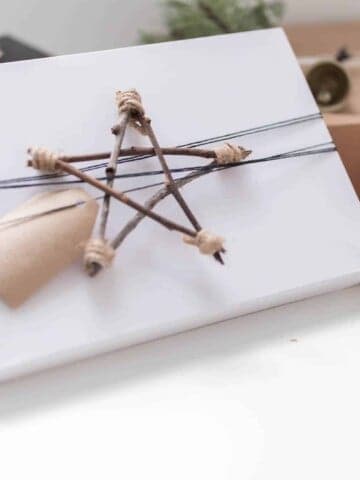 DIY Twig Stars Scandinavian Christmas Gift Wrap