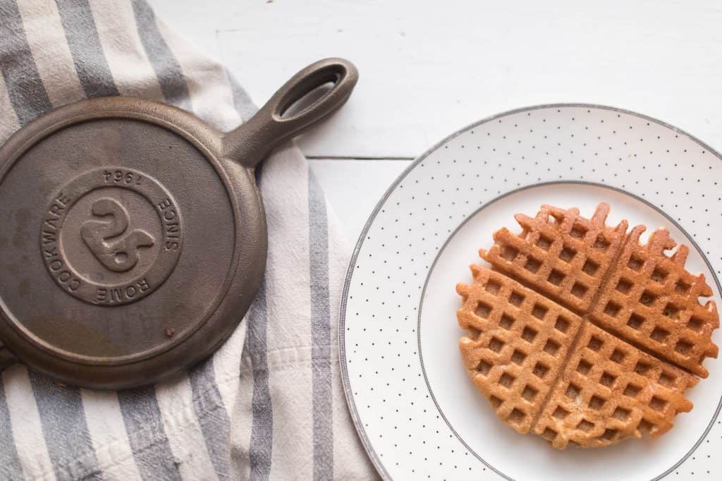 Cooking with Cast Iron {Complete Guide} - FeelGoodFoodie