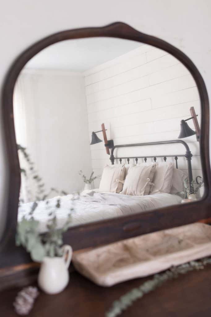 winter farmhouse bedroom eucalyptus wreath