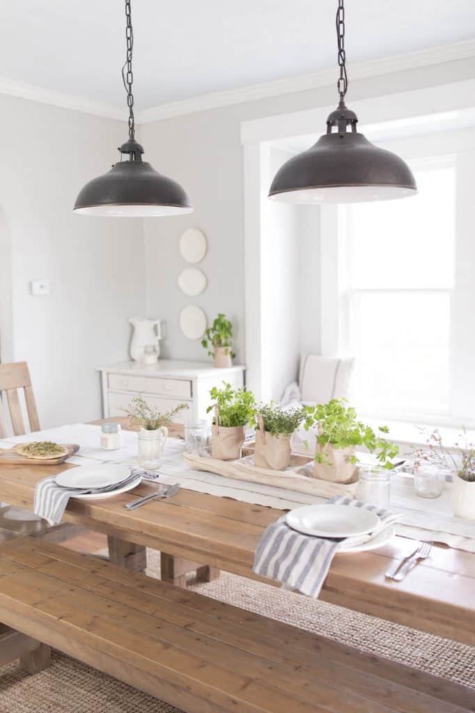 Spring farmhouse Dining Room Decor