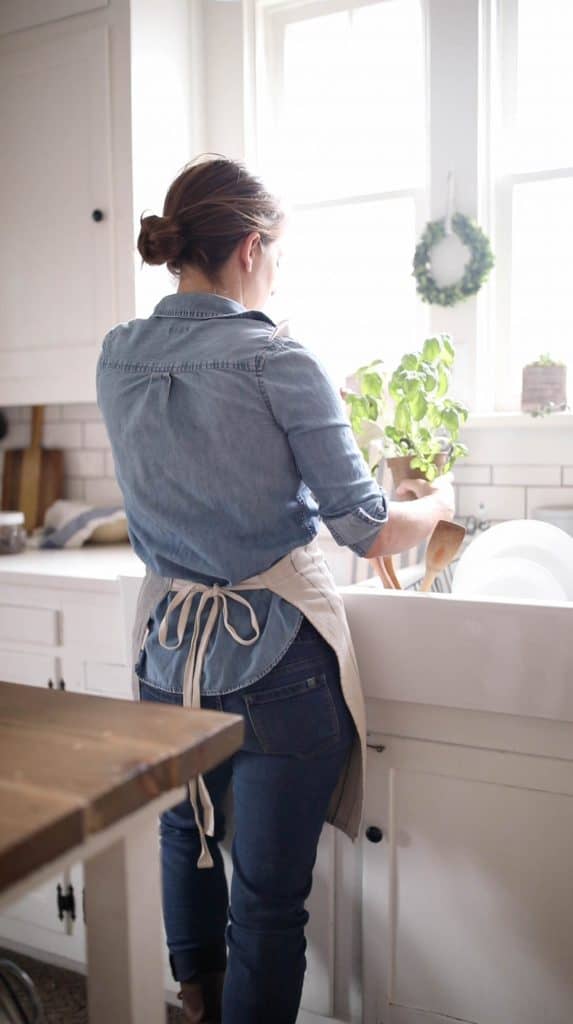 Farmhouse Kitchen in the spring 