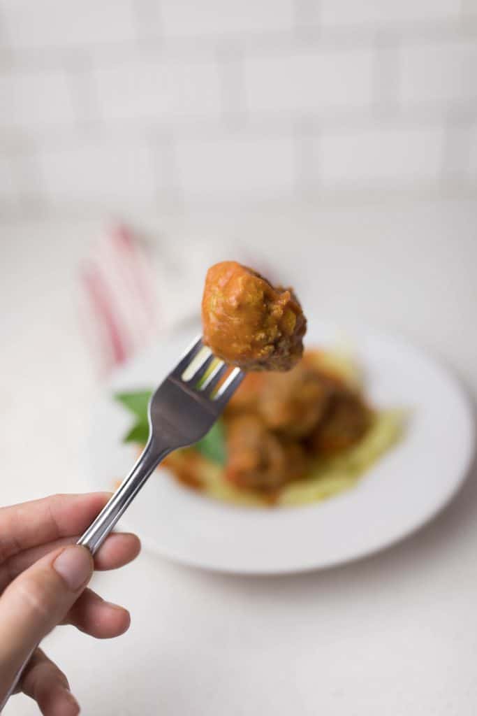 pumpkin chipotle meatballs with spaghetti squash 