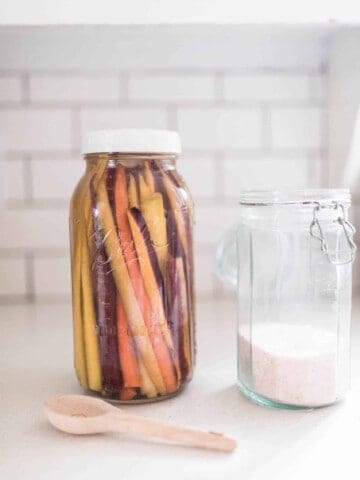 fermented vegetables in mason jar