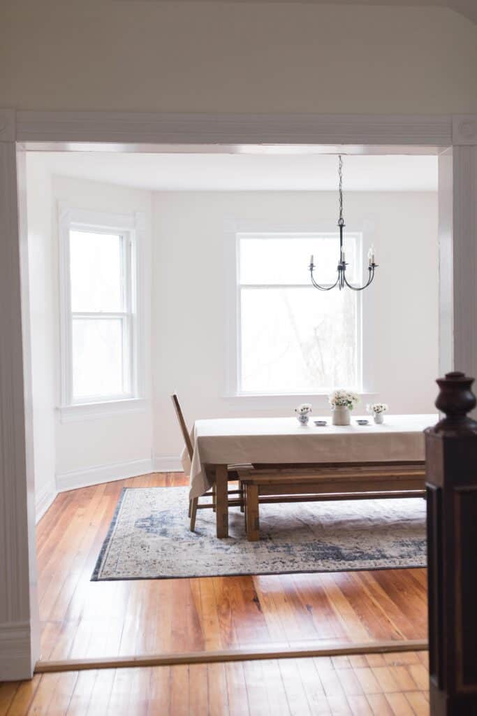 New Rug for the Dining Room | Farmhouse Dining Room Decor - Farmhouse