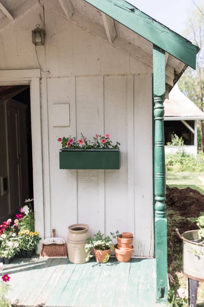 farmhouse cottage garden she shed