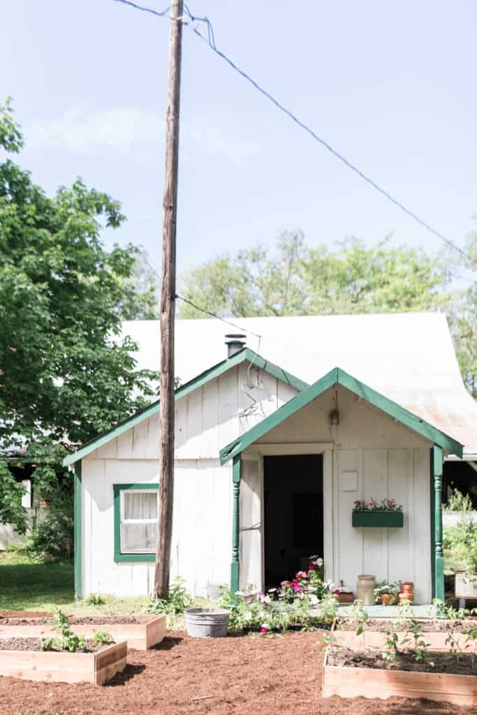 farmhouse garden cottage spring tour