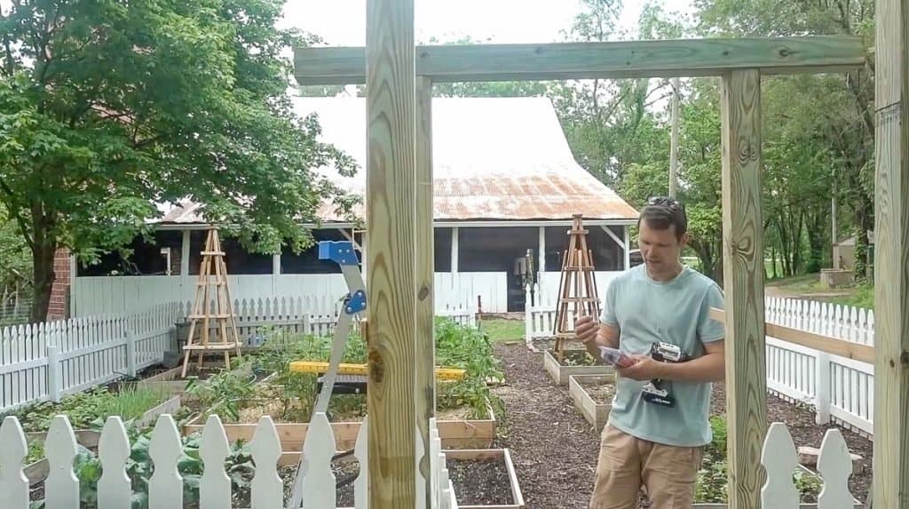 4x4 posts laying on top arbor posts