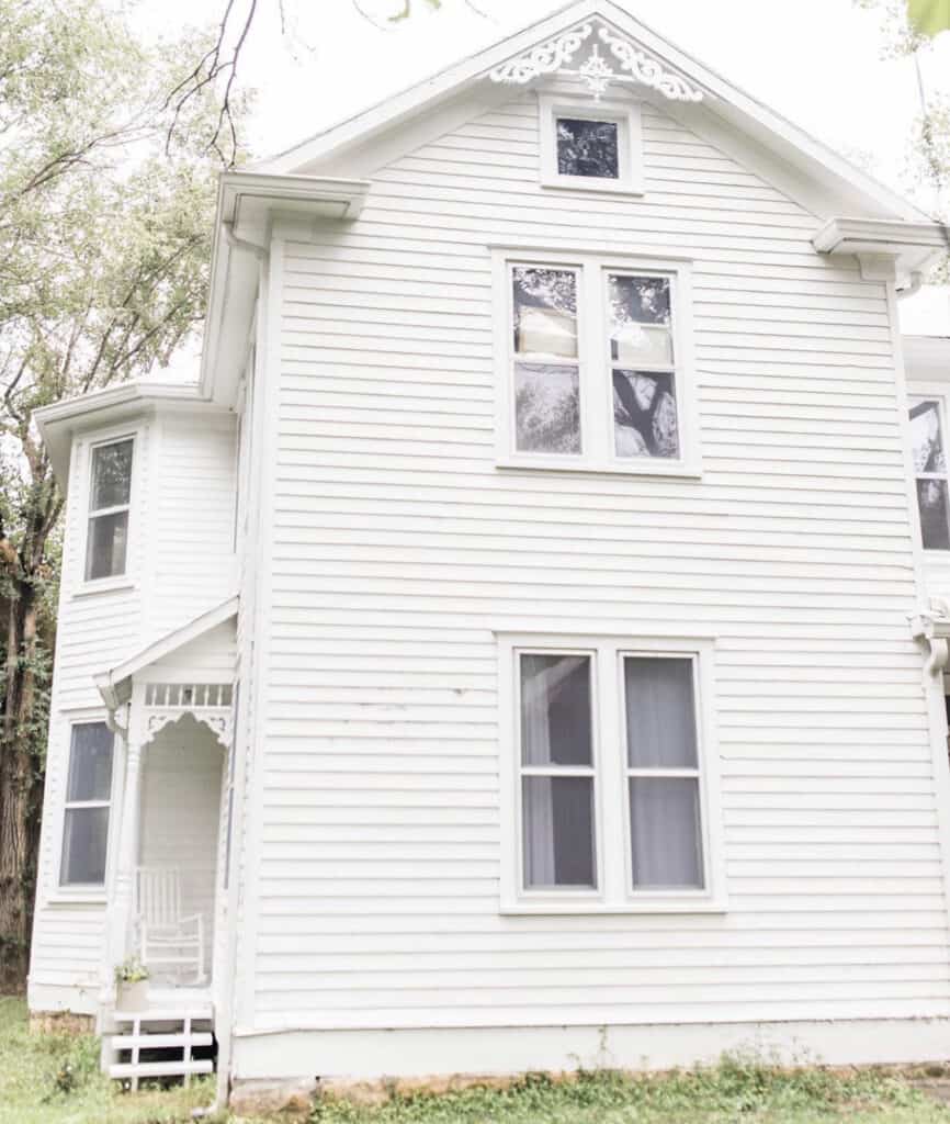 Diy Farmhouse Window Trim Farmhouse On Boone