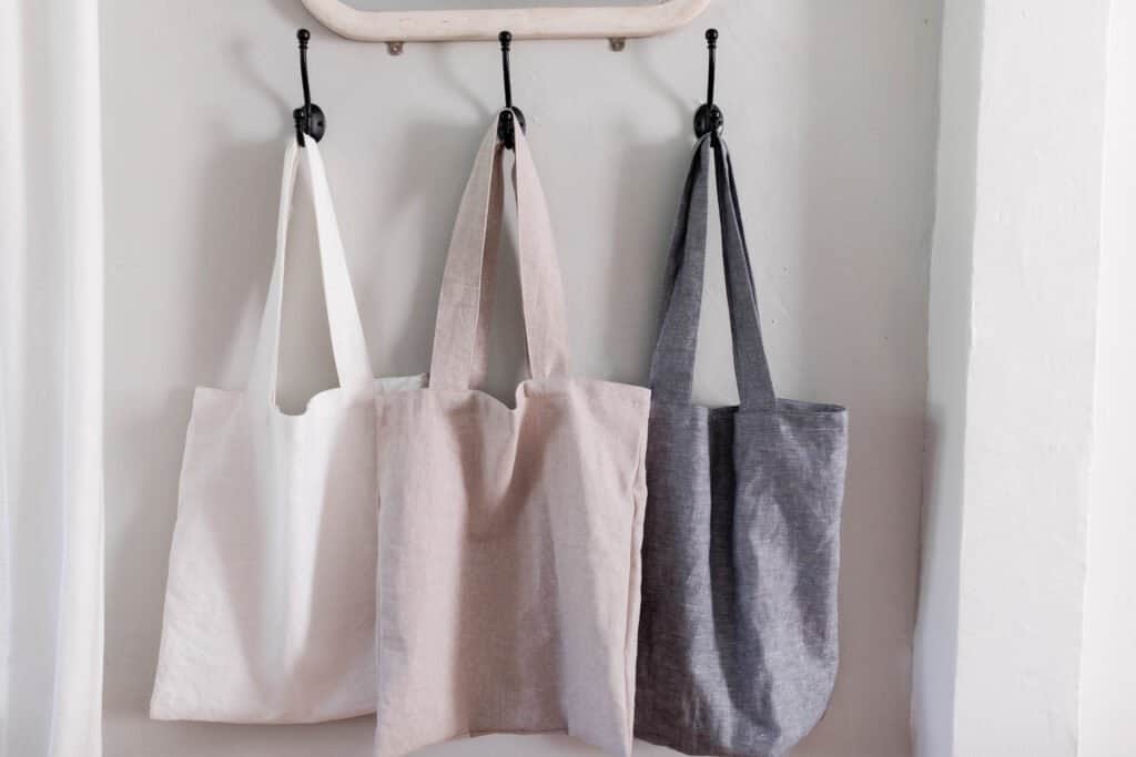 DIY Tote Bag With Linen - Farmhouse on Boone