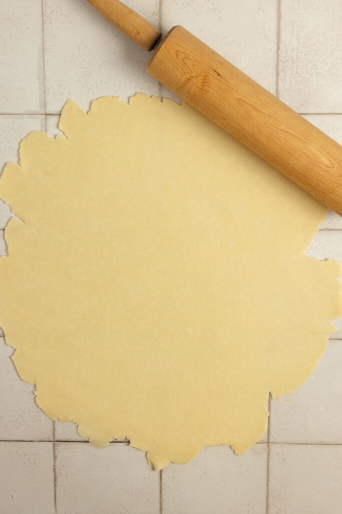 Rolling out pie dough