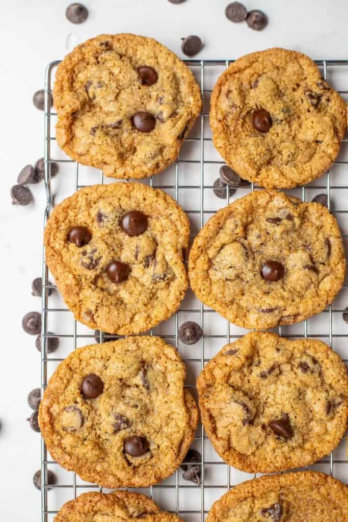 Cookies on a cooling rack.